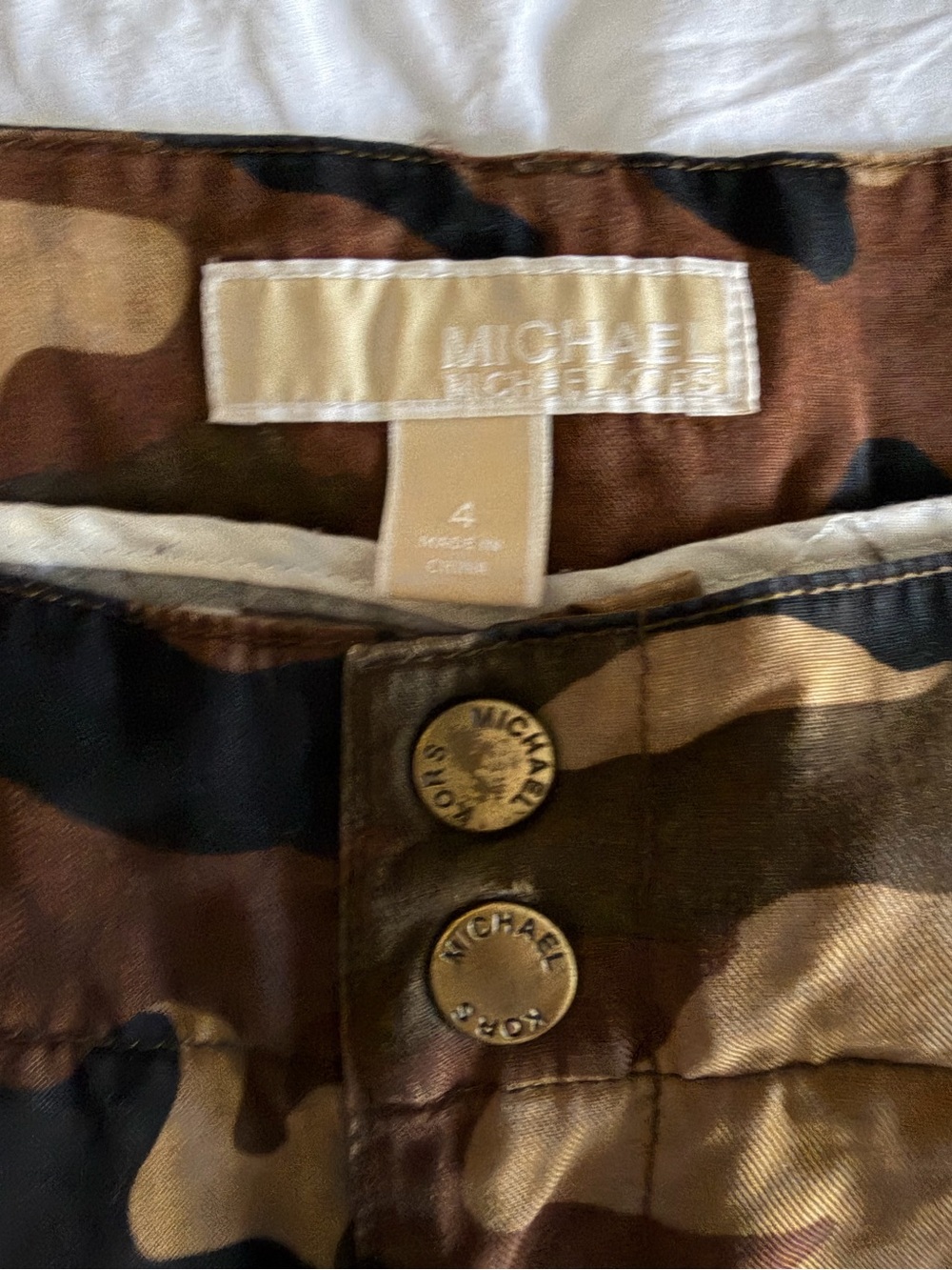 Michael Kors Camo Cargo Pants Size 4 Y2K Utility Military Style - Picture 8 of 8